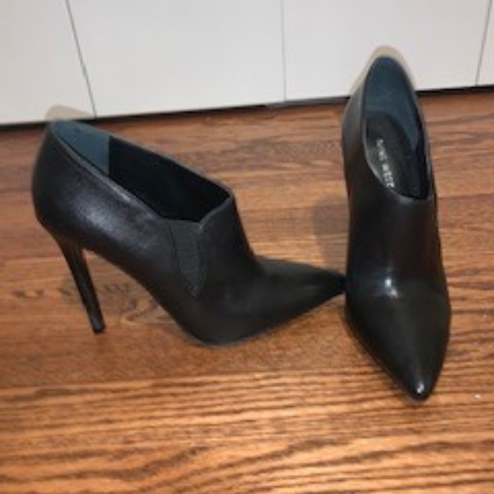 🖤NINE WEST BLACK BOOTIES🖤